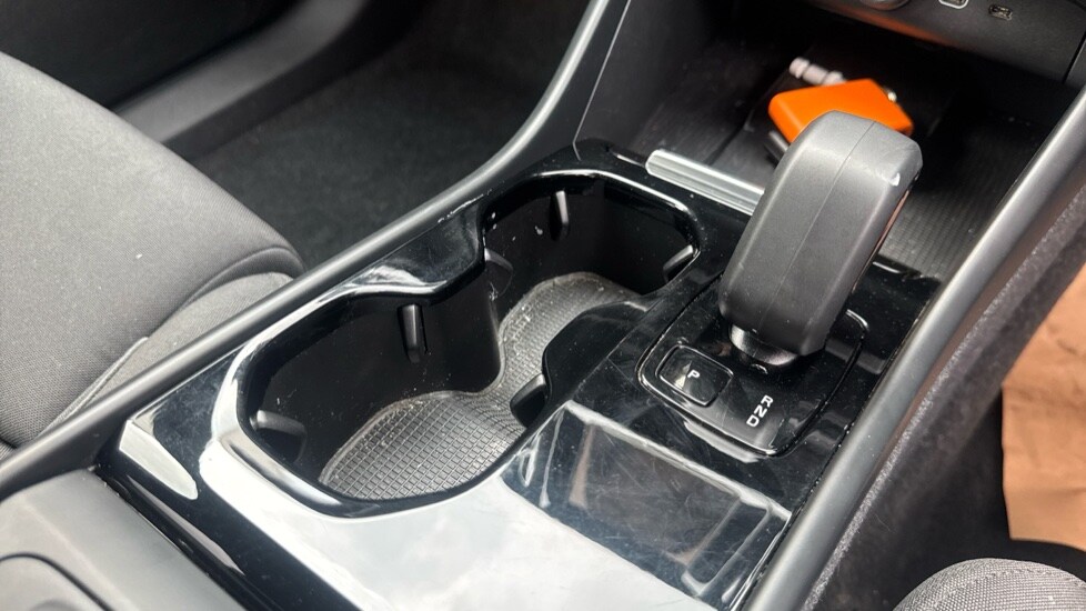 Used Volvo XC40 2023 for sale - 76117039: Photo 30