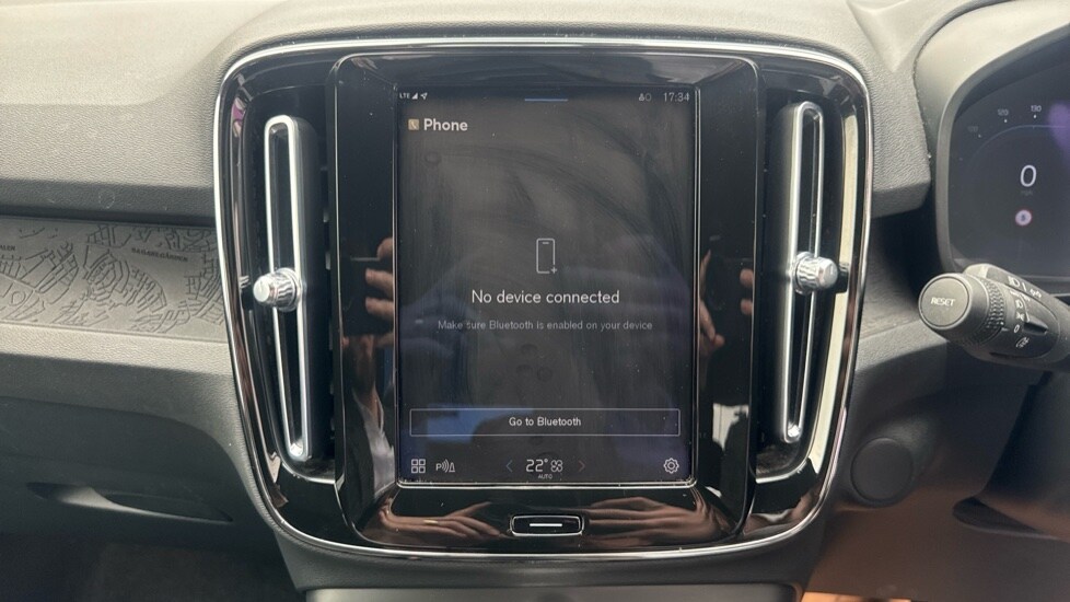 Used Volvo XC40 2023 for sale - 76117039: Photo 37