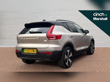 Used Volvo XC40 2023 for sale - 76117039: Photo