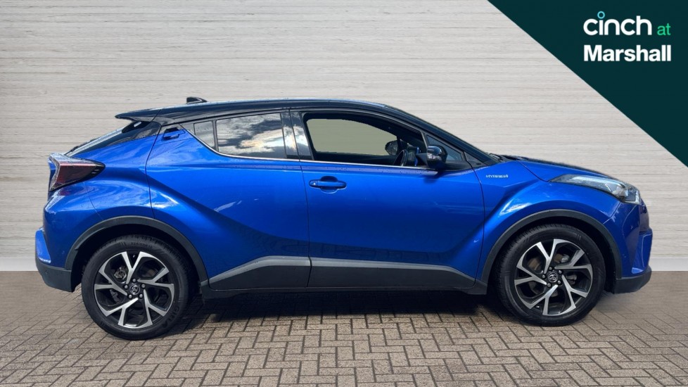 Used Toyota C-HR 2017 for sale - 75874157: Photo 2