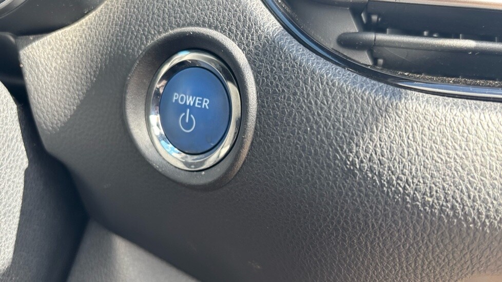 Used Toyota C-HR 2017 for sale - 75874157: Photo 41