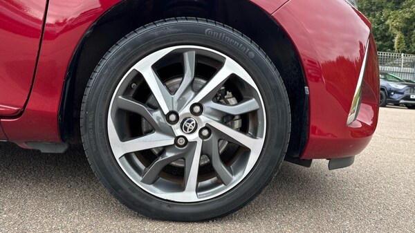 Used Toyota Yaris 2020 for sale - 75992886: Photo 20