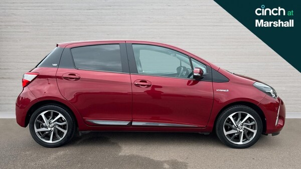 Used Toyota Yaris 2020 for sale - 75992886: Photo 2