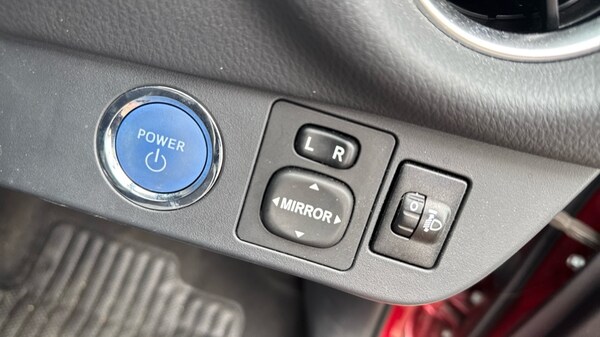 Used Toyota Yaris 2020 for sale - 75992886: Photo 40