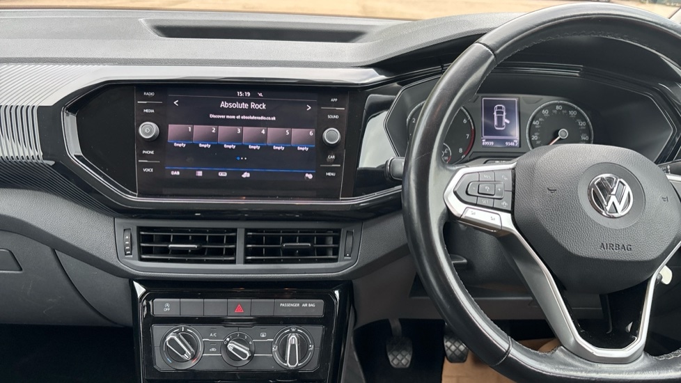 Used Volkswagen T-Cross 2020 for sale - 76255021: Photo 12