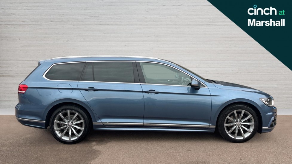 Used Volkswagen Passat 2017 for sale - 76140007: Photo 2