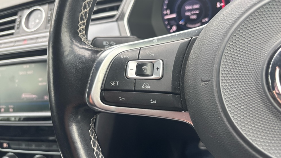 Used Volkswagen Passat 2017 for sale - 76140007: Photo 25