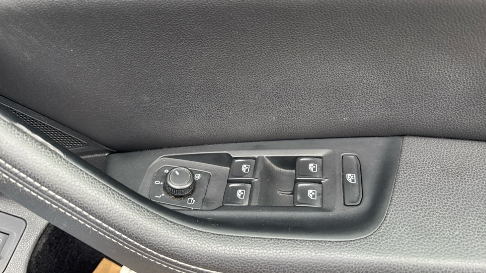 Used Volkswagen Passat 2017 for sale - 76140007: Photo 32