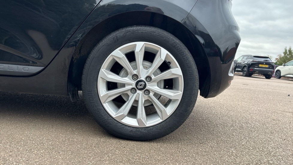 Used Renault Clio 2024 for sale - 76928073: Photo 18