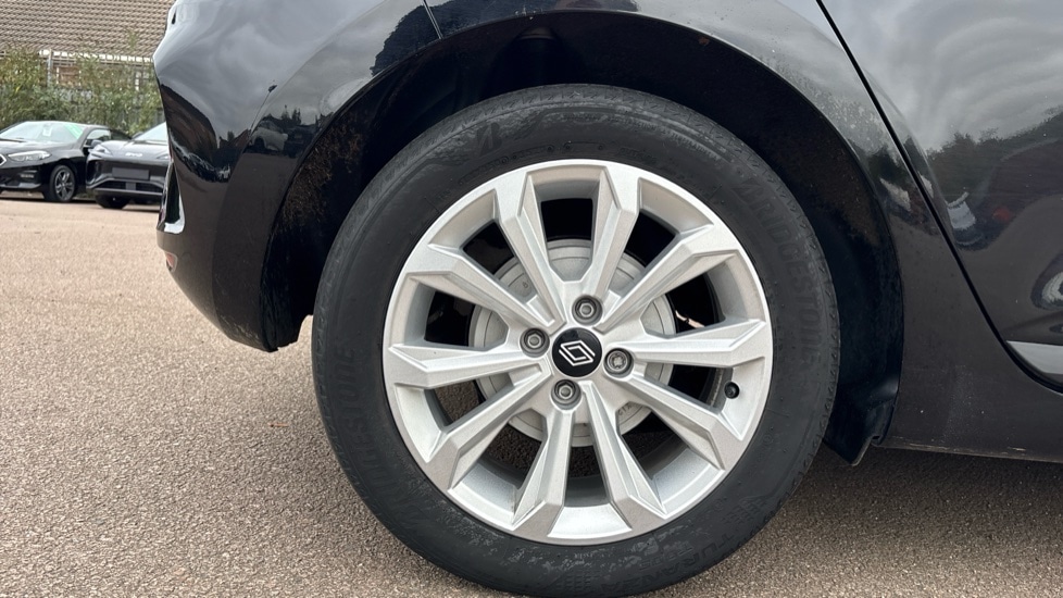 Used Renault Clio 2024 for sale - 76928073: Photo 19