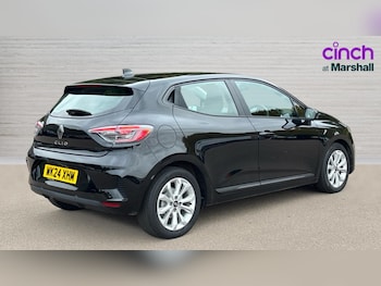 Used Renault Clio 2024 for sale - 76928073: Photo