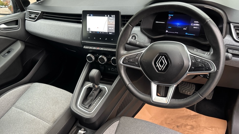 Used Renault Clio 2024 for sale - 76928073: Photo 9