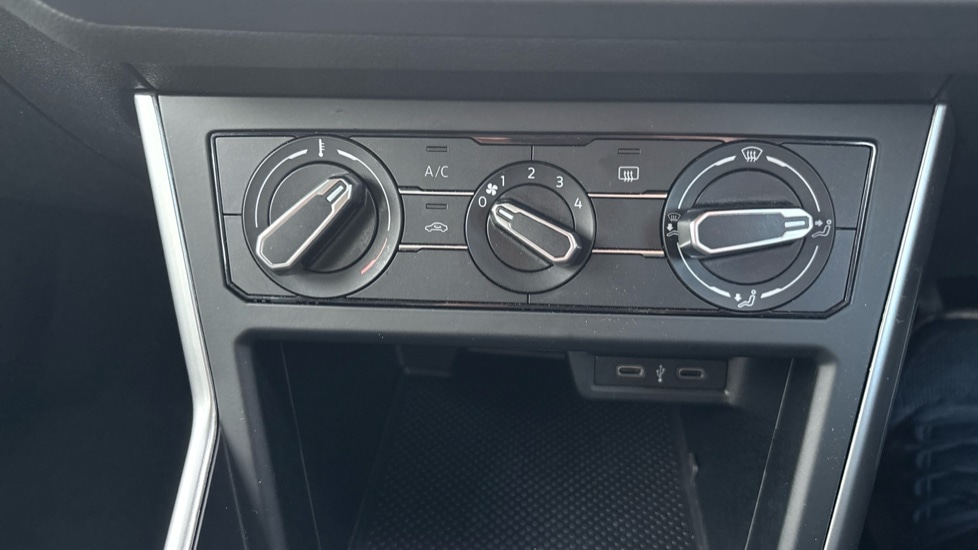 Used Volkswagen Polo 2022 for sale - 77054227: Photo 36