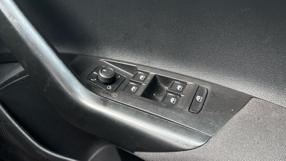 Used Volkswagen Polo 2022 for sale - 77054227: Photo 46