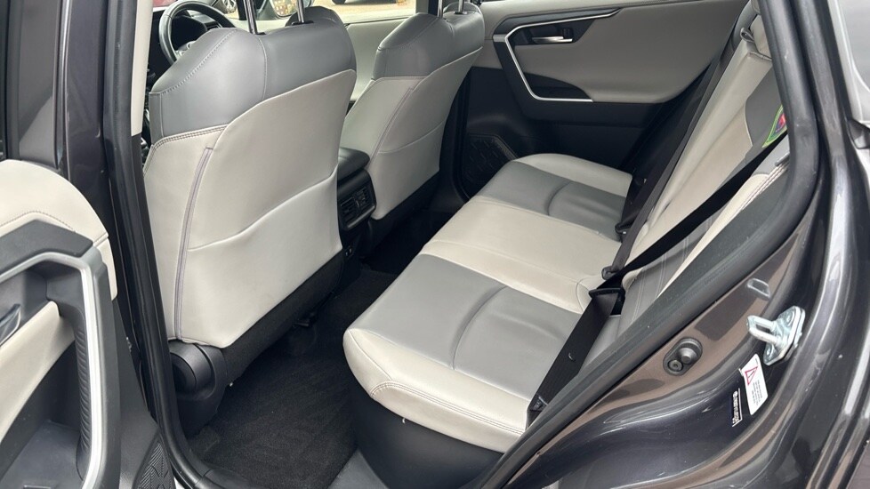 Used Toyota RAV4 2020 for sale - 76161204: Photo 14