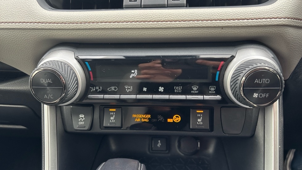 Used Toyota RAV4 2020 for sale - 76161204: Photo 36
