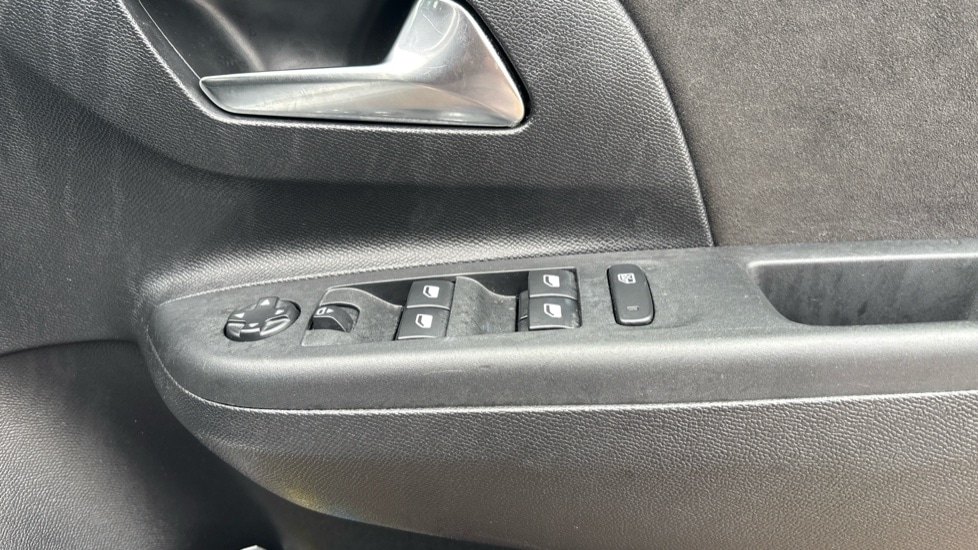 Used Vauxhall Corsa 2023 for sale - 76507542: Photo 32