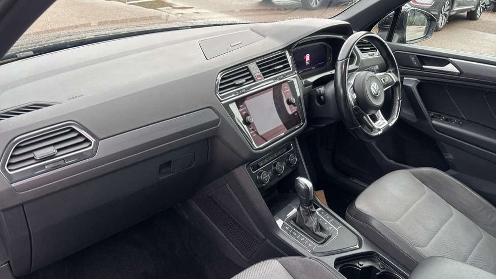 Used Volkswagen Tiguan 2019 for sale - 76851150: Photo 10