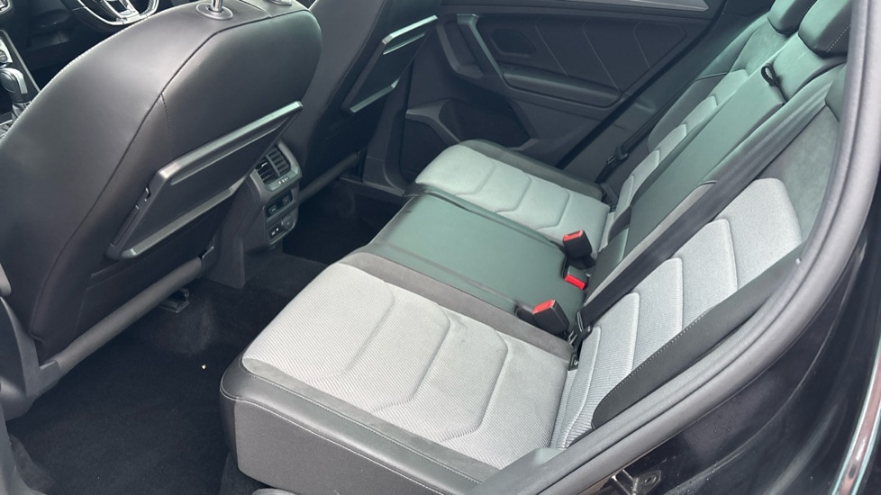 Used Volkswagen Tiguan 2019 for sale - 76851150: Photo 14