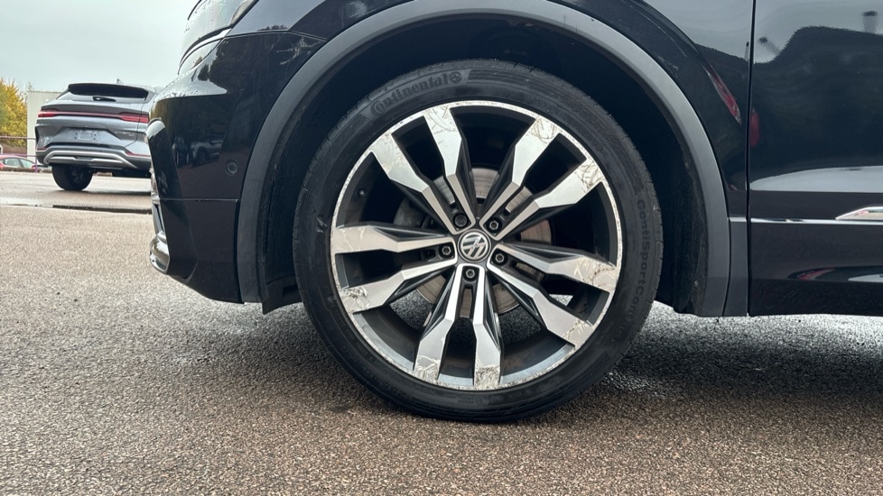 Used Volkswagen Tiguan 2019 for sale - 76851150: Photo 17