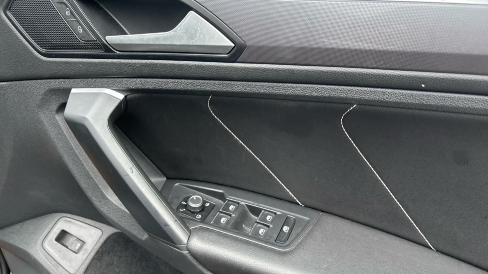 Used Volkswagen Tiguan 2019 for sale - 76851150: Photo 32