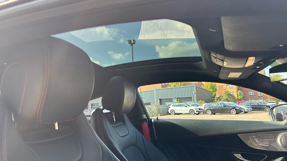 Used Mercedes-Benz C Class 2019 for sale - 75874306: Photo 33