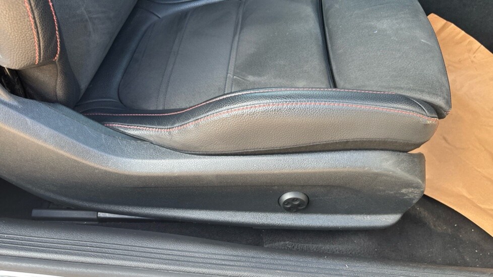 Used Mercedes-Benz C Class 2019 for sale - 75874306: Photo 34