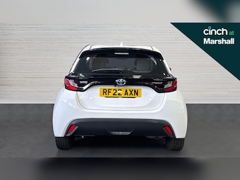 Used Toyota Yaris 2022 for sale - 75829199: Photo