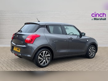 Used Suzuki Swift 2023 for sale - 76959982: Photo