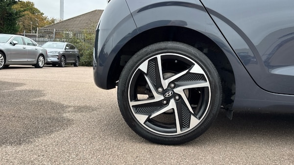 Used Hyundai i10 2022 for sale - 76104273: Photo 19