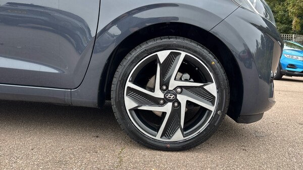 Used Hyundai i10 2022 for sale - 76104273: Photo 20