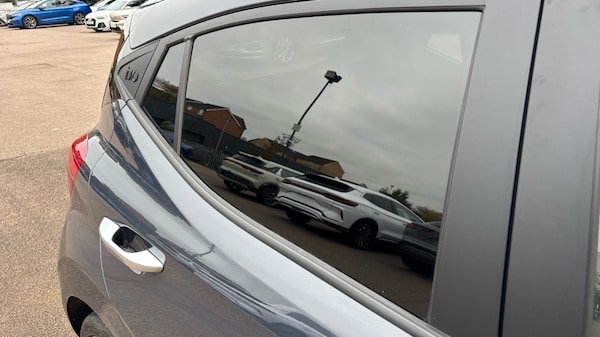 Used Hyundai i10 2022 for sale - 76104273: Photo 41