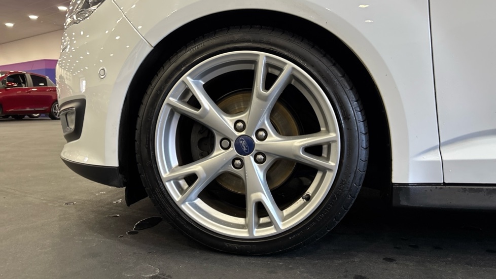 Used Ford Grand C-Max 2016 for sale - 76788293: Photo 17