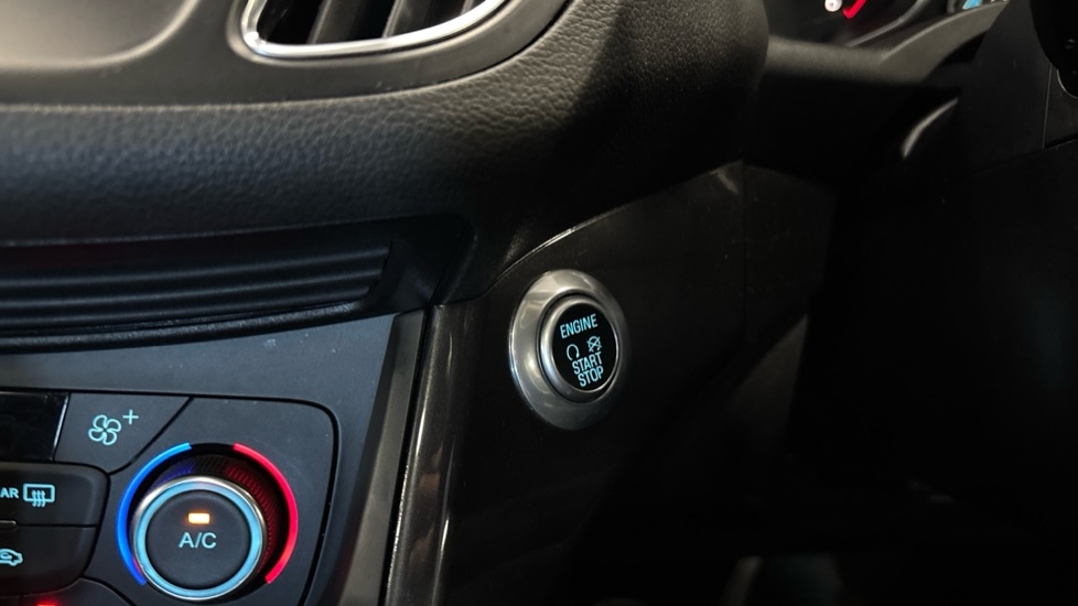 Used Ford Grand C-Max 2016 for sale - 76788293: Photo 42