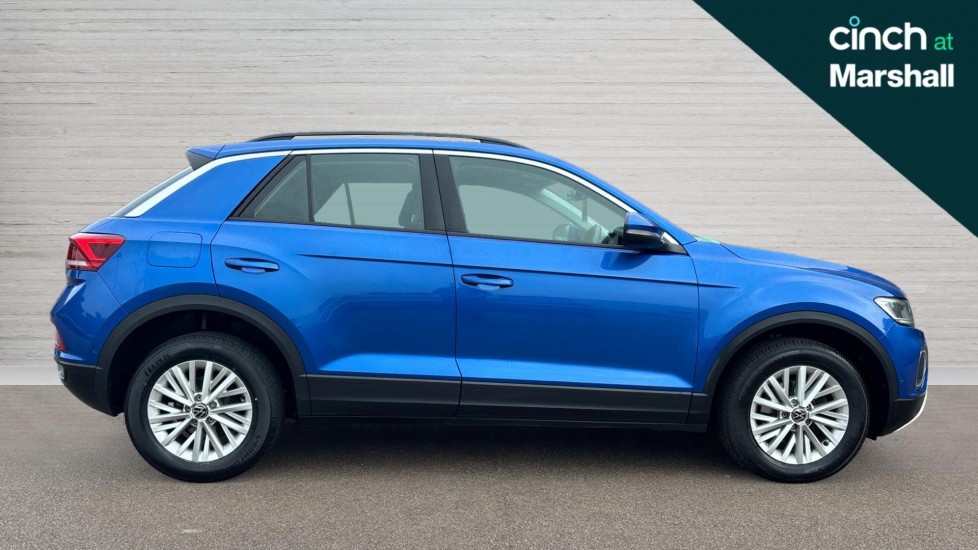 Used Volkswagen T-Roc 2022 for sale - 76078979: Photo 2