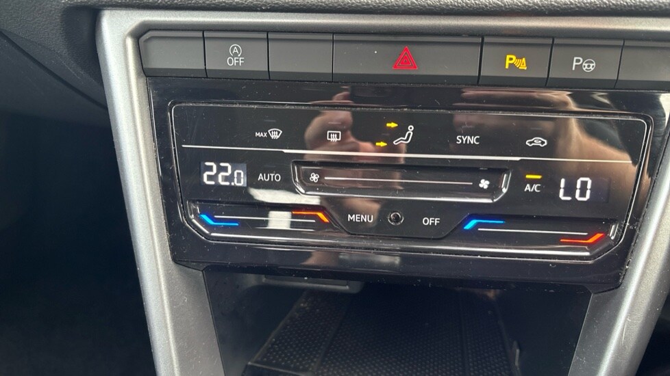 Used Volkswagen T-Roc 2022 for sale - 76078979: Photo 35