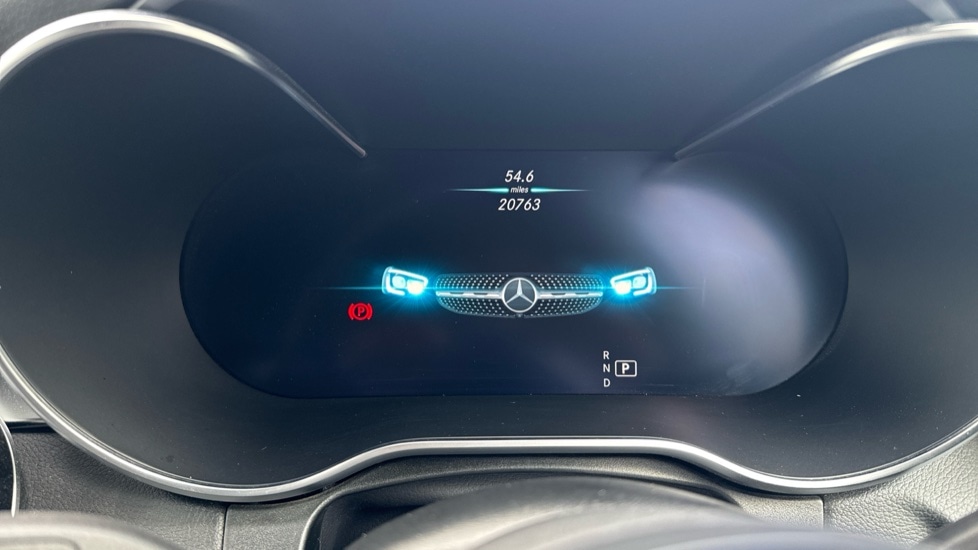 Used Mercedes-Benz GLC 2020 for sale - 76390108: Photo 13