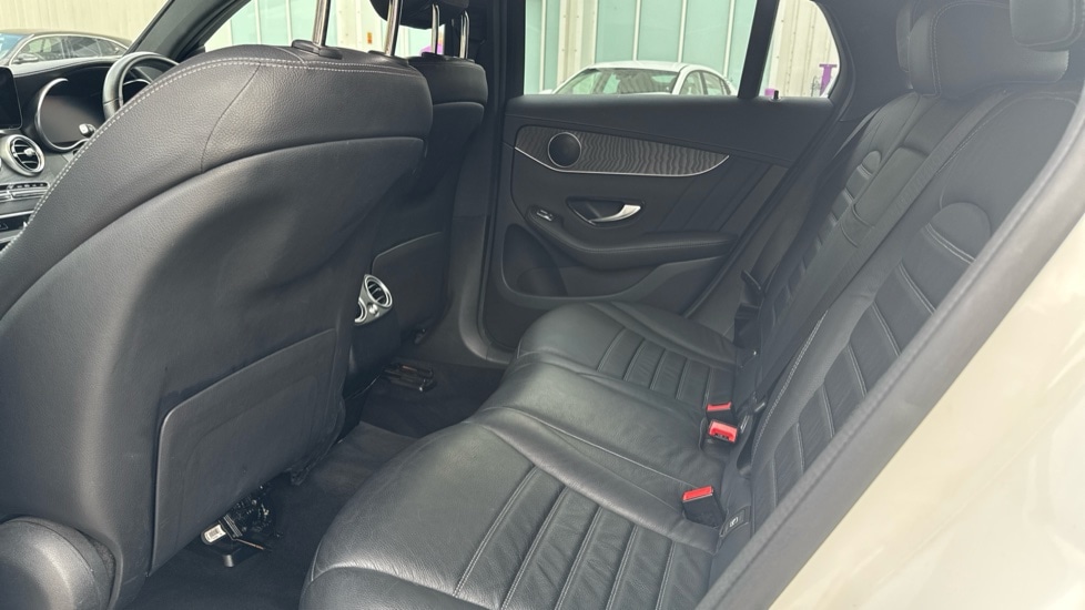 Used Mercedes-Benz GLC 2020 for sale - 76390108: Photo 14