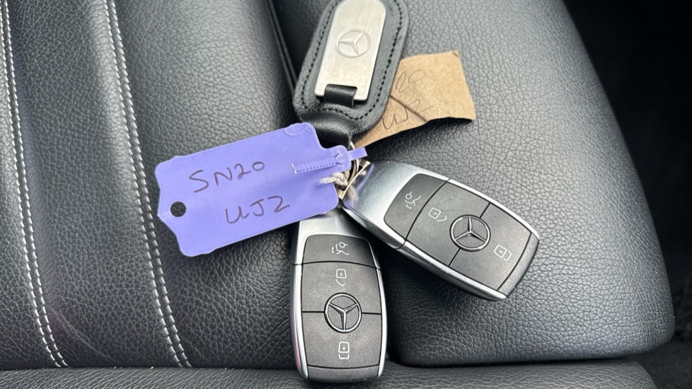 Used Mercedes-Benz GLC 2020 for sale - 76390108: Photo 21