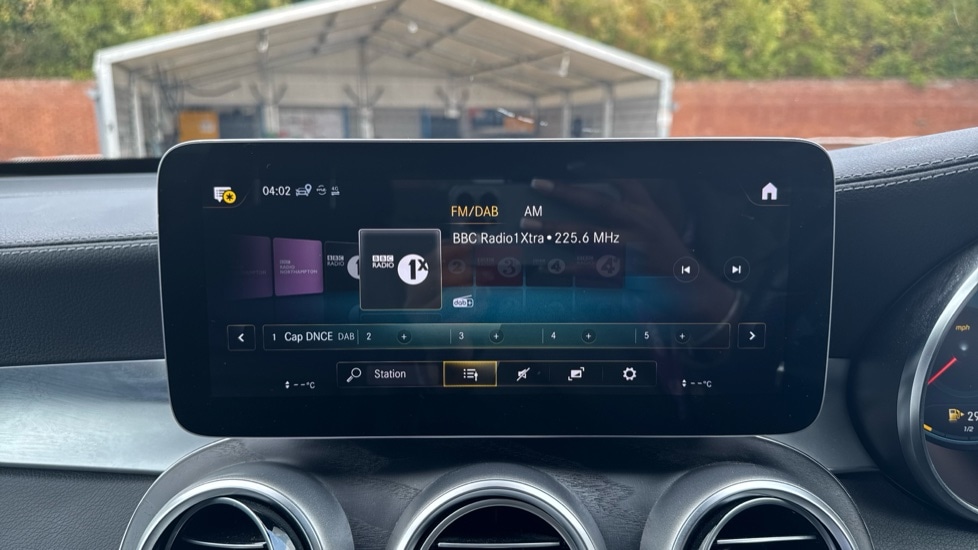 Used Mercedes-Benz GLC 2020 for sale - 76390108: Photo 24