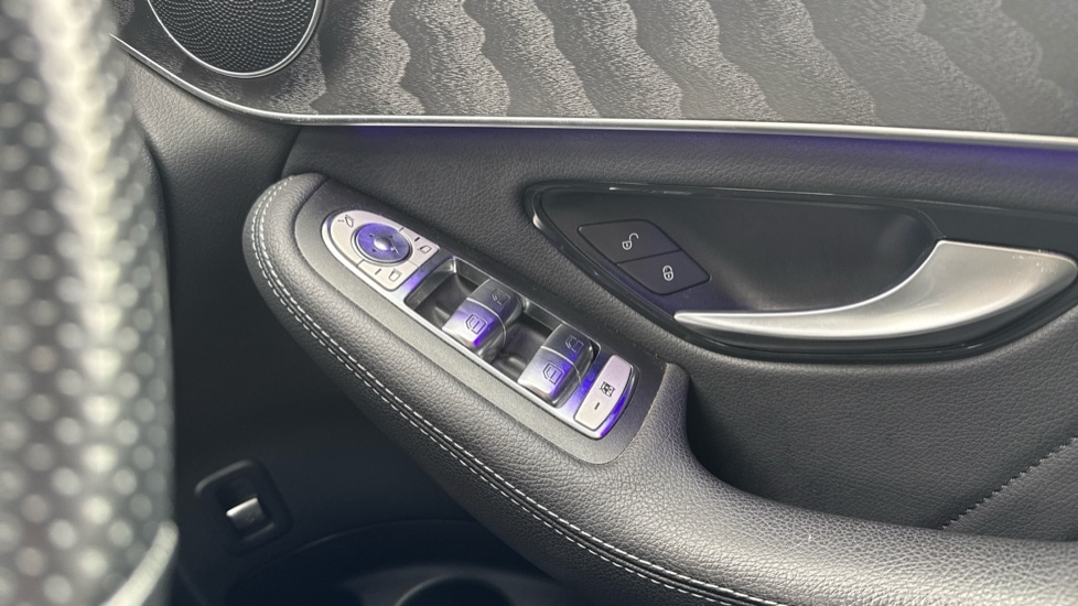 Used Mercedes-Benz GLC 2020 for sale - 76390108: Photo 27