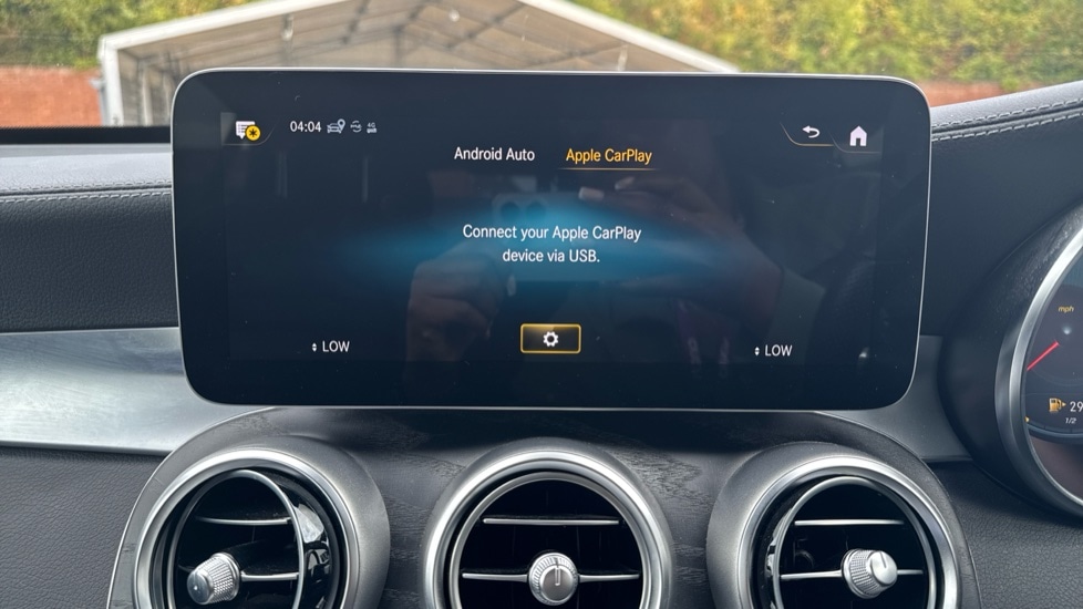 Used Mercedes-Benz GLC 2020 for sale - 76390108: Photo 32