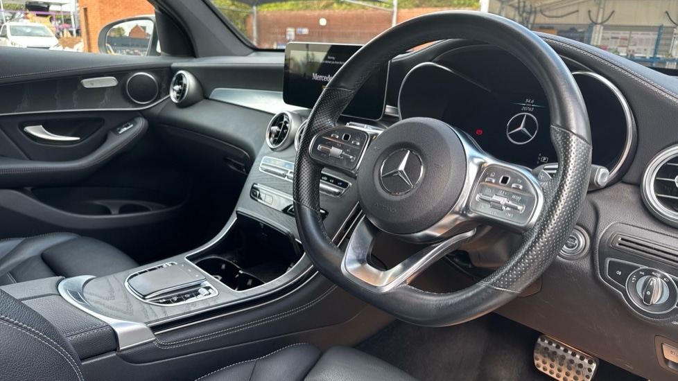 Used Mercedes-Benz GLC 2020 for sale - 76390108: Photo 9