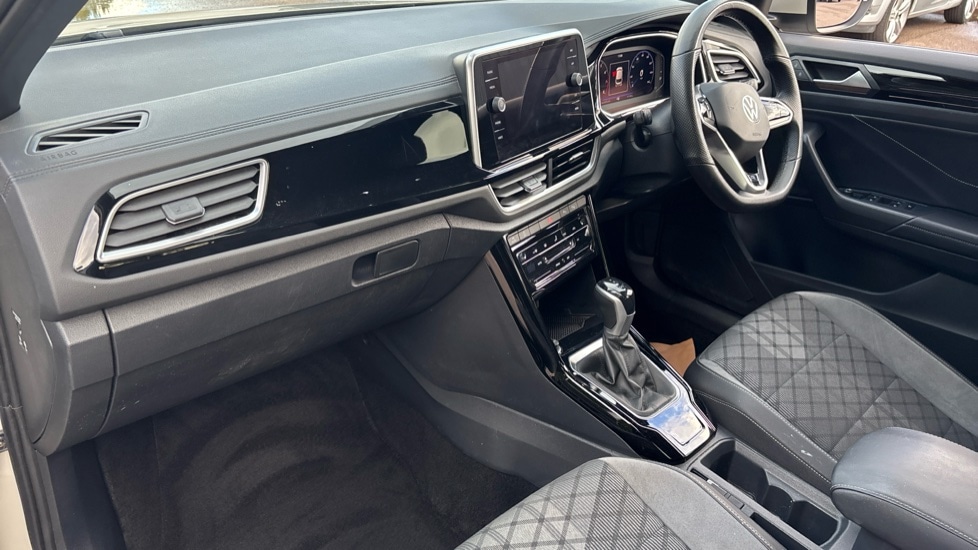 Used Volkswagen T-Roc 2022 for sale - 76487325: Photo 10