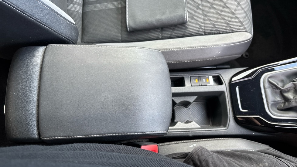 Used Volkswagen T-Roc 2022 for sale - 76487325: Photo 31