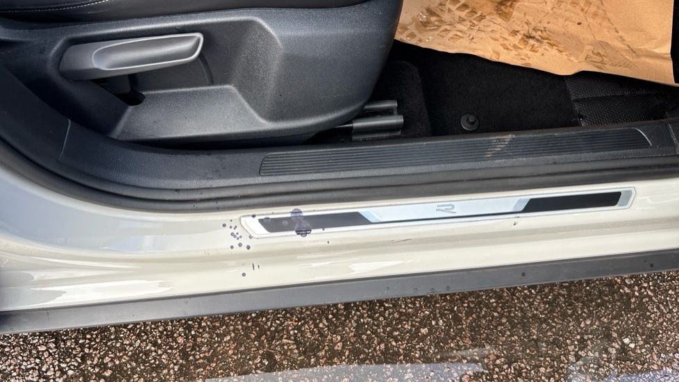 Used Volkswagen T-Roc 2022 for sale - 76487325: Photo 39