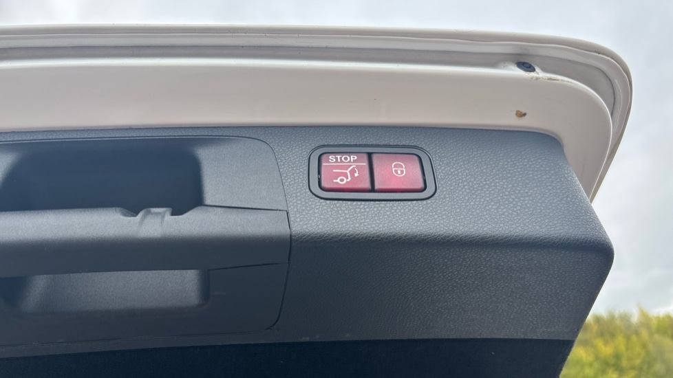 Used Mercedes-Benz E Class 2021 for sale - 75829194: Photo 52