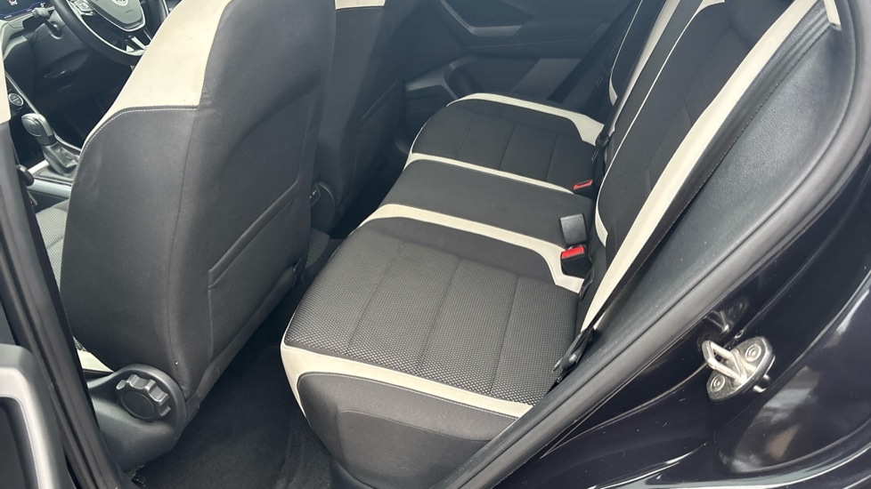 Used Volkswagen T-Roc 2021 for sale - 76523598: Photo 14