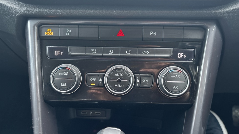 Used Volkswagen T-Roc 2021 for sale - 76523598: Photo 36