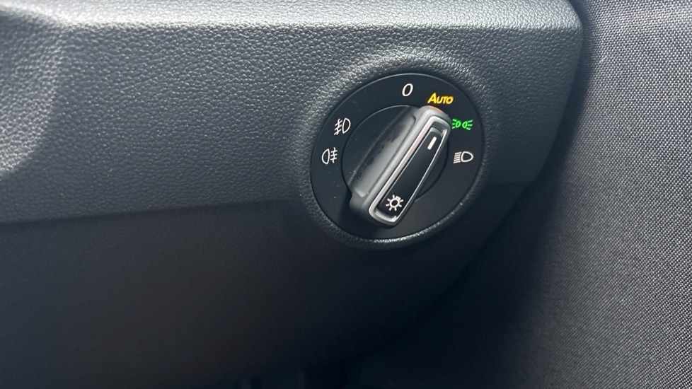 Used Volkswagen T-Roc 2021 for sale - 76523598: Photo 40